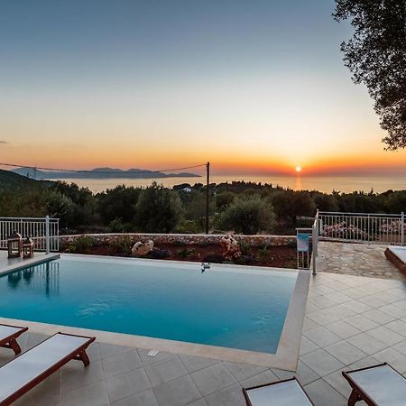 פיסקרדו Fiscardo Luxury Stone Villa Alex ,With Sunset View! מראה חיצוני תמונה